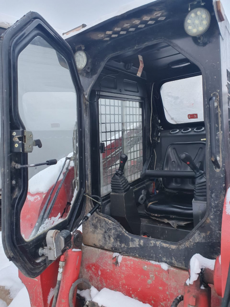QUADTRAC CTL* Мини погрузчик HV Market