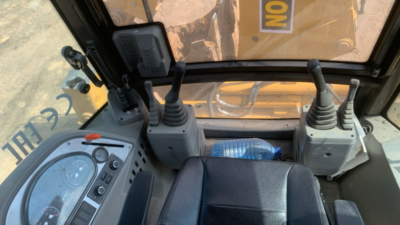 SHANMON 388 Экскаватор-погрузчик