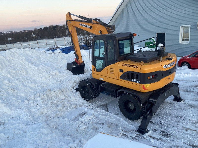 Мини-экскаватор QUADTRAC E130WH (12т, кабина, квикаплер) HV Market