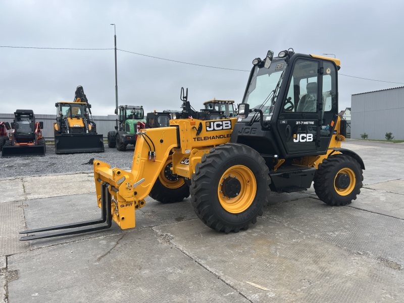 Телескопический погрузчик JCB 530-70 (2023 год)