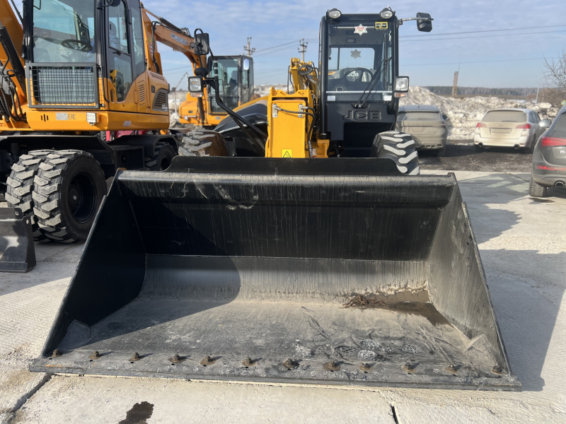 Телескопический погрузчик JCB 530-70 (2023 год)