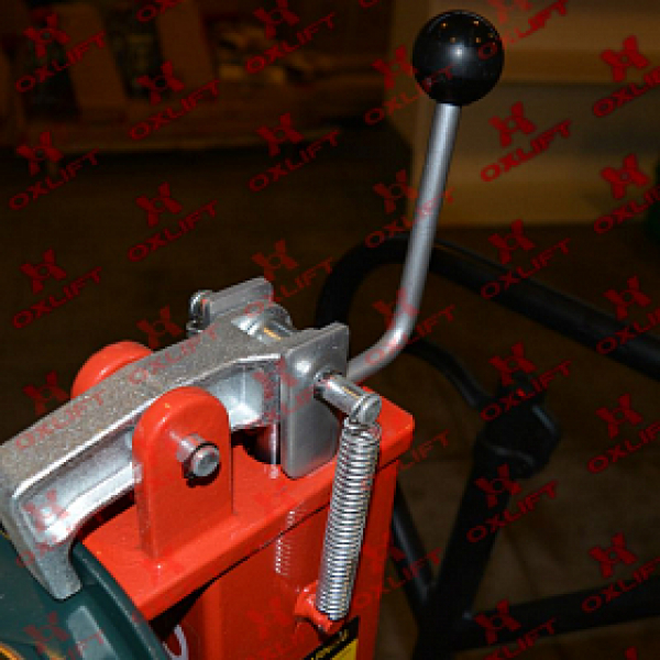 Гидравлическая тележка для бочек DT-300 OXLIFT 300 кг