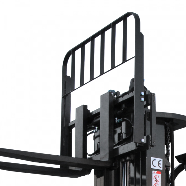 Электрический погрузчик YETT CPD25-A3H4-M-ZSM480-SS HV Market